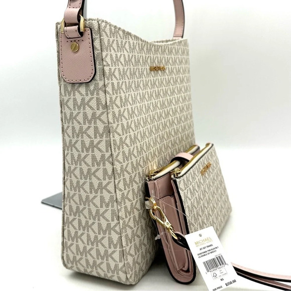 Michael Kors Large Messenger Bag & Large Double Zip Wallet Vanilla/Powder Blush